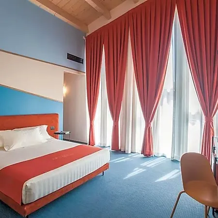 Western Dimora Del Monaco 4* Matera